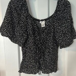 Black and White leopard print Women's Top